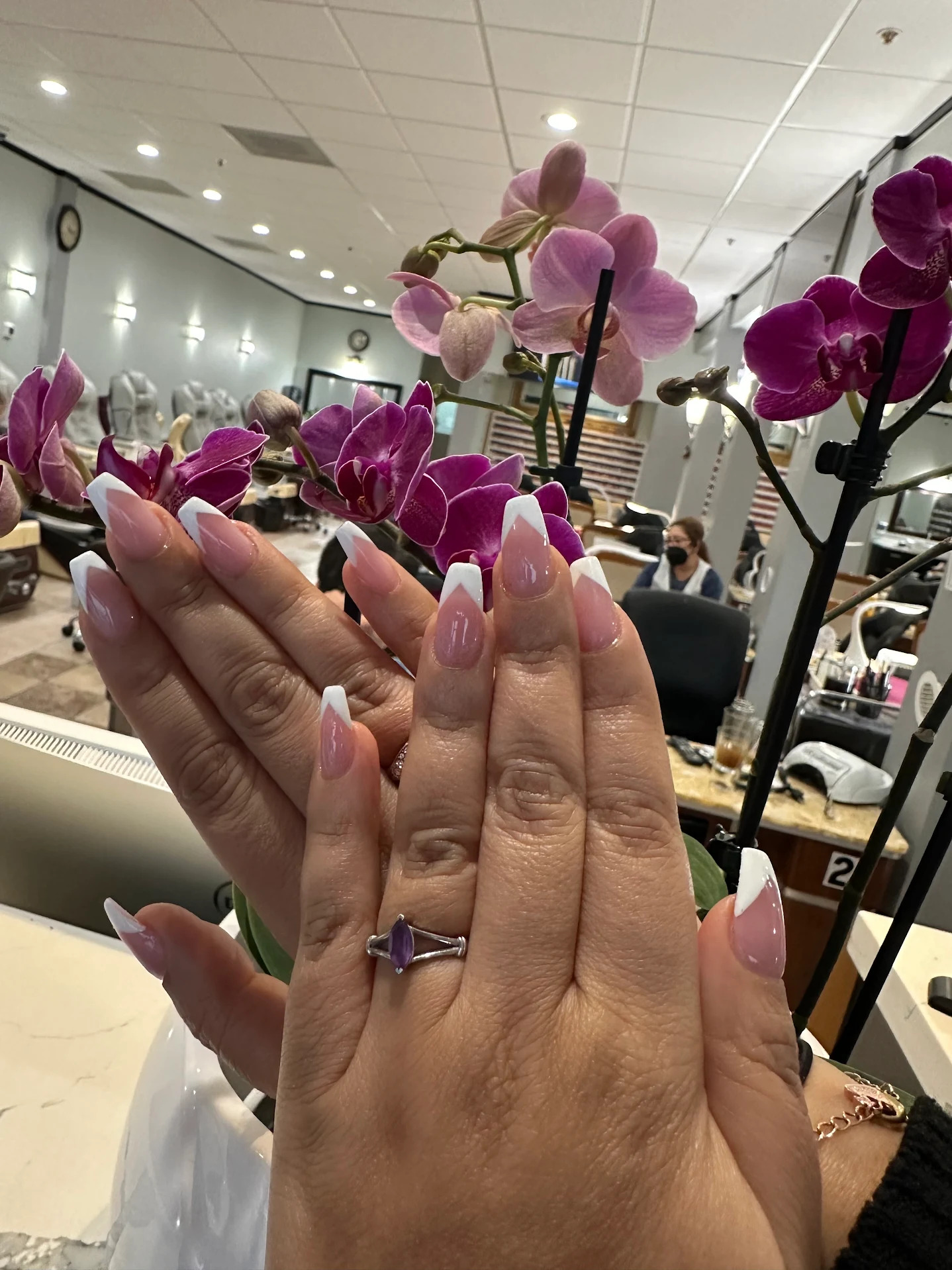 V & V Nail Spa business photo